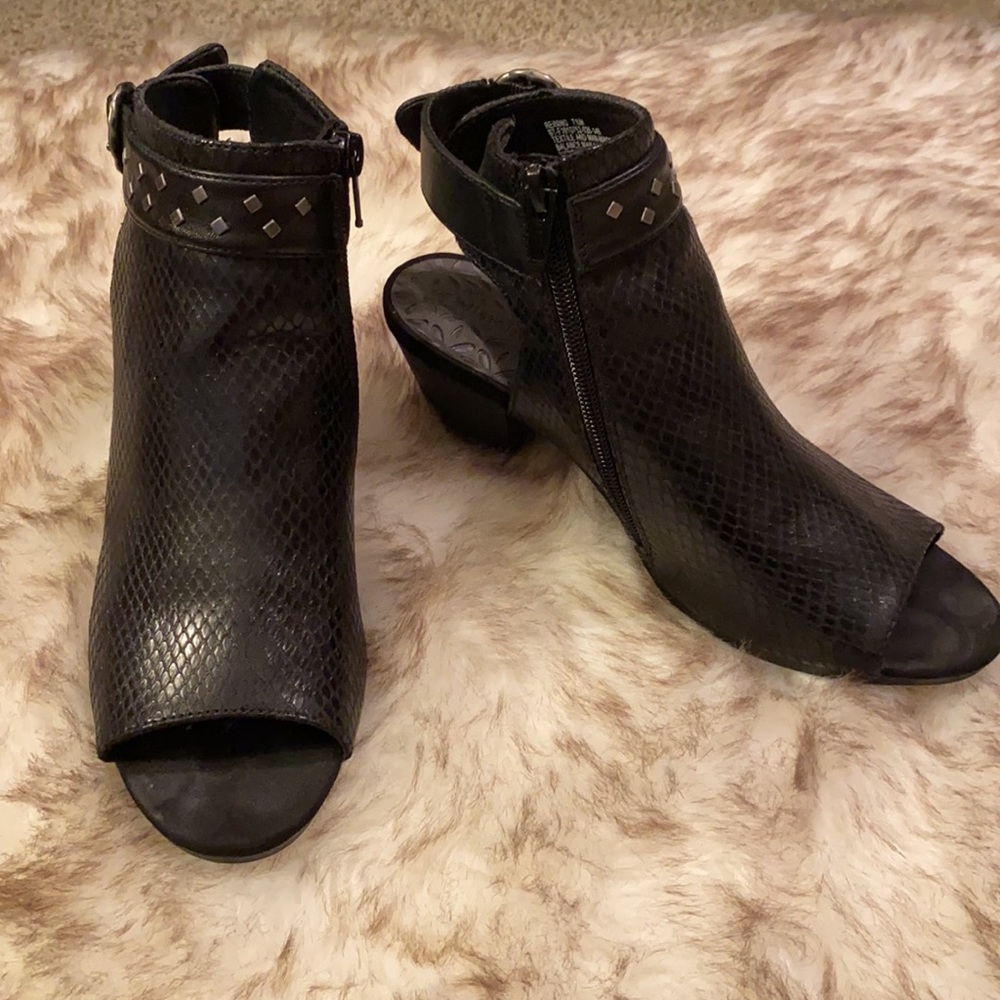 Open toe booties